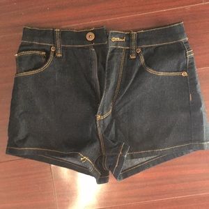 SOLD: High waisted Shorts